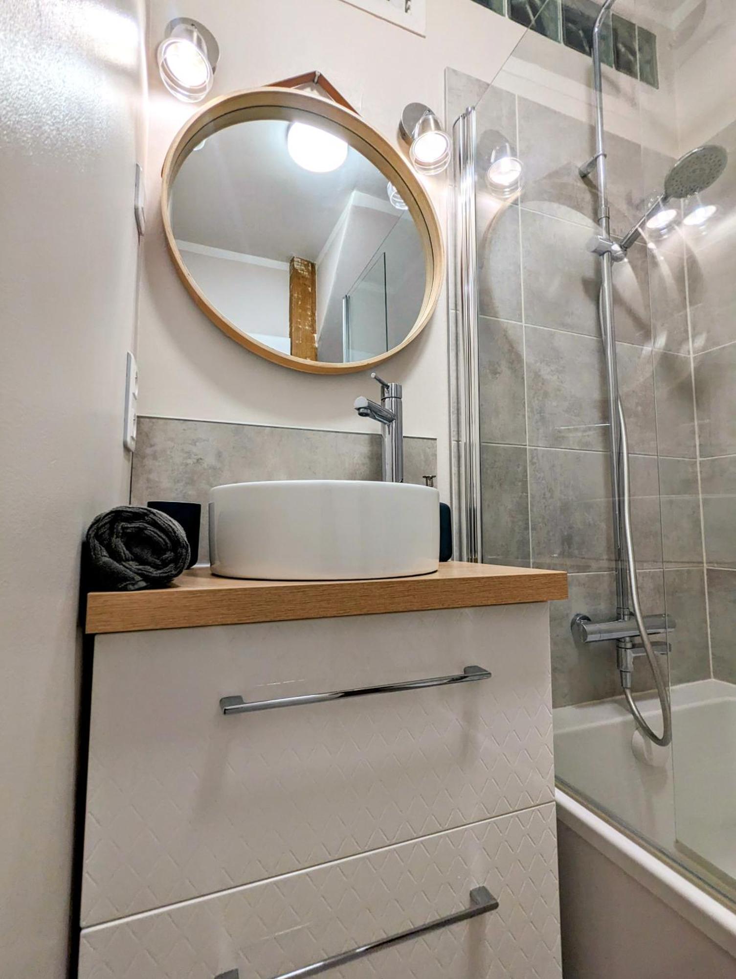 Artist Home - City Center - Bathtub - Terrasse - Full Appartment Rouen Dış mekan fotoğraf